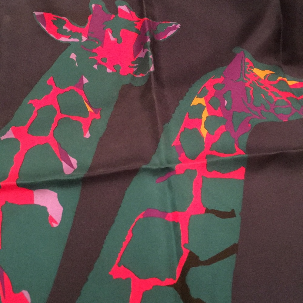 Louis Vuitton scarf new never used - Picture 1 of 3